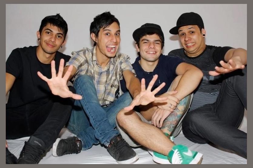 Banda Waves